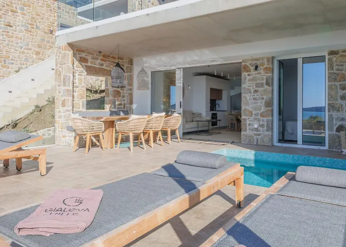 Villa View With Private Pool, Sauna & Seaview *