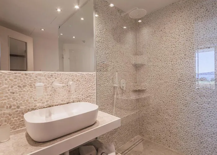 View With Private Pool, Sauna & Seaview Villa