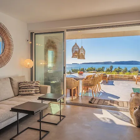 View With Private Pool, Sauna & Seaview Gialova