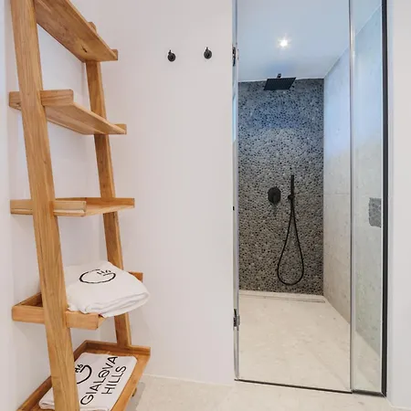 Βίλα View With Private Pool, Sauna & Seaview Γιάλοβα