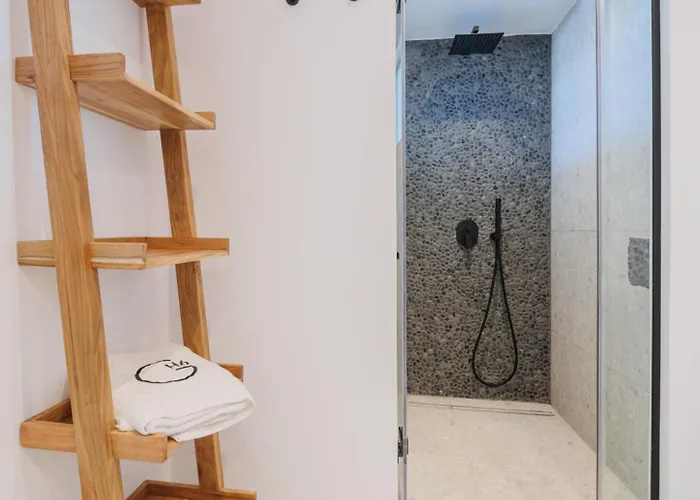 빌라 View With Private Pool, Sauna & Seaview 지아로바