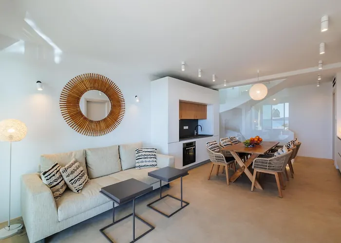 View With Private Pool, Sauna & Seaview Gialova